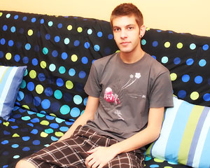 Who Wants to Play Doctor with Max?!